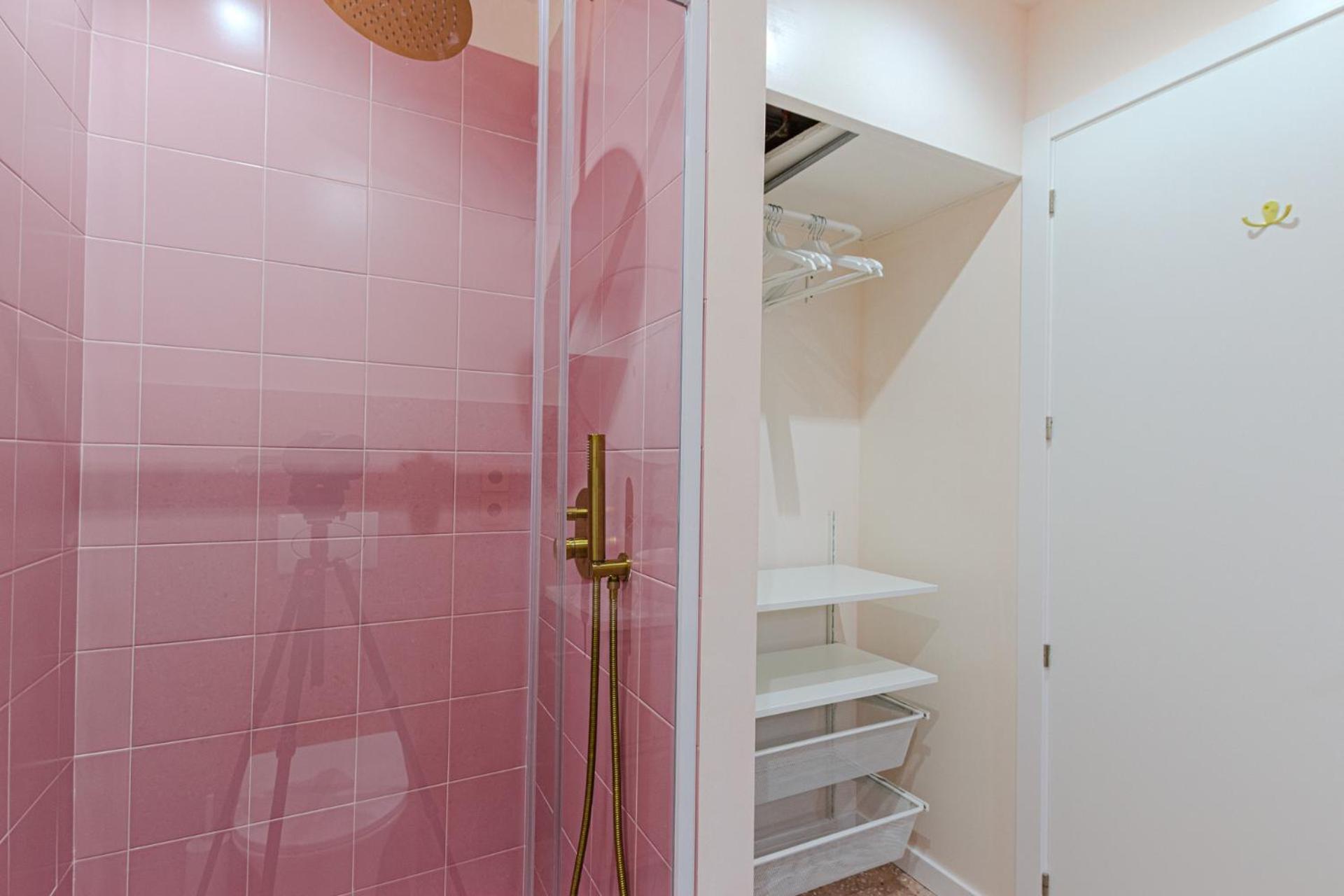 Glamorous Pink Studio In City Center Αλικάντε Εξωτερικό φωτογραφία