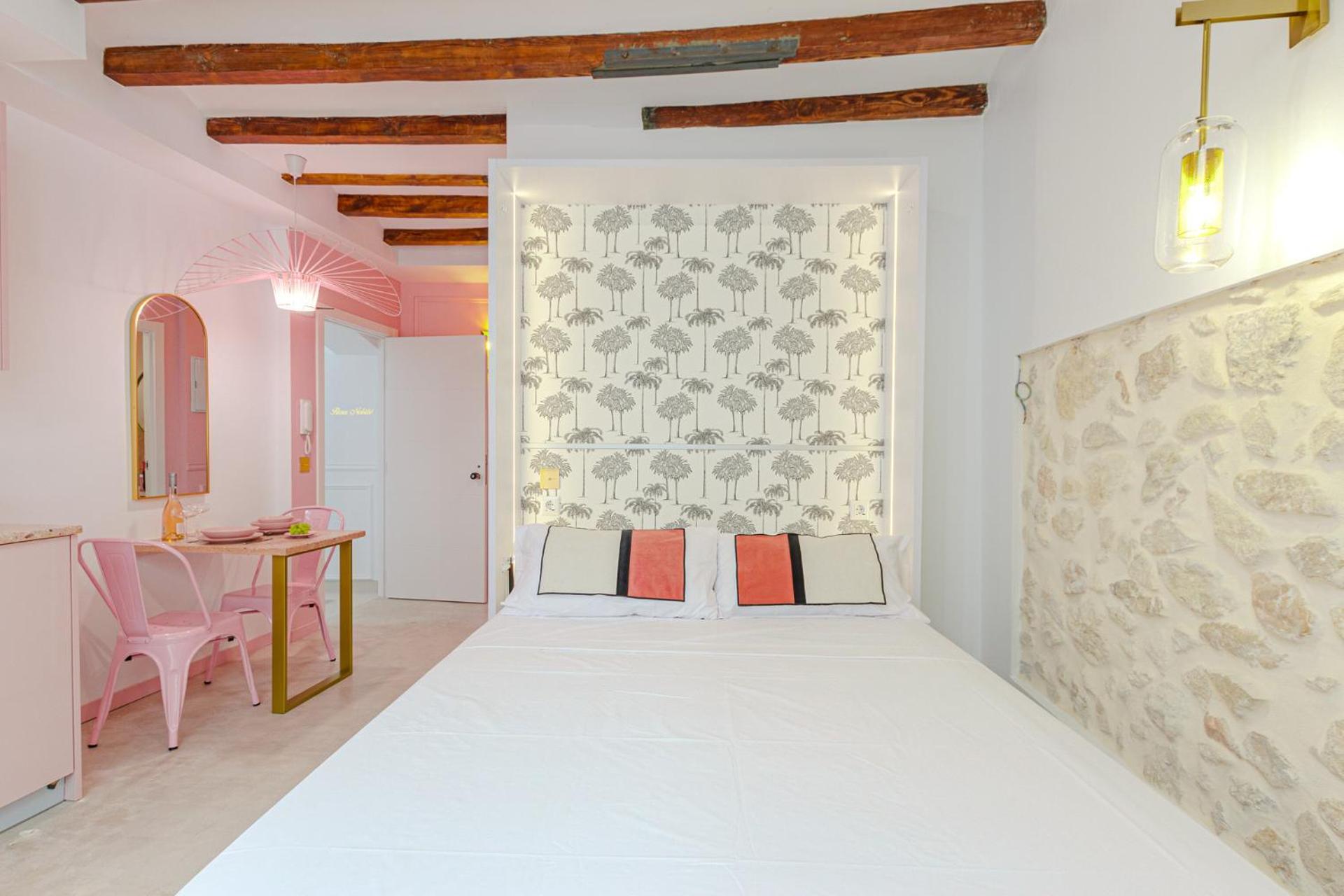 Glamorous Pink Studio In City Center Αλικάντε Εξωτερικό φωτογραφία