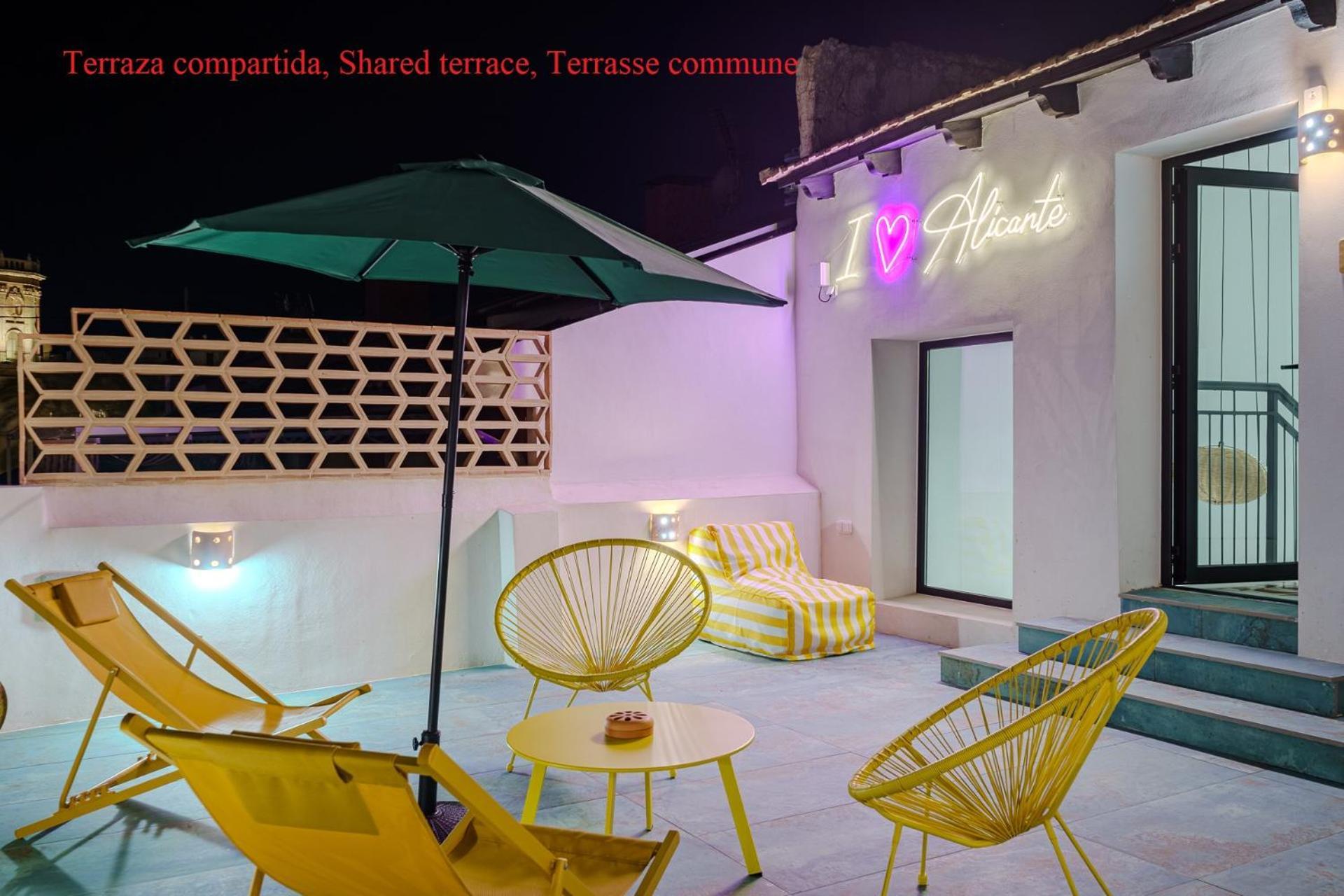 Glamorous Pink Studio In City Center Αλικάντε Εξωτερικό φωτογραφία